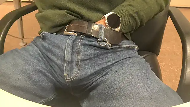 alessandroman2114 online show from January 14, 2026, 5:05 pm