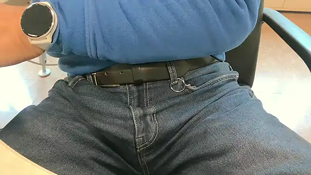 alessandroman2114 online show from January 9, 2026, 11:17 am