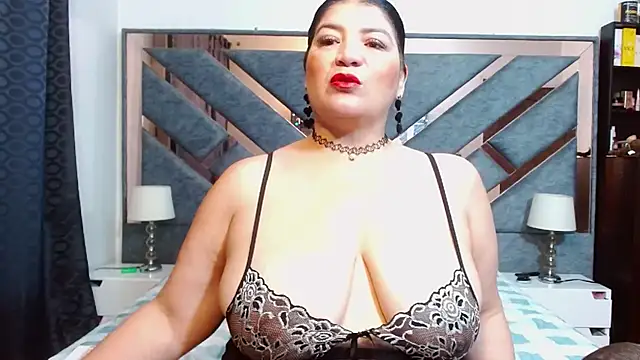 KarlaTesg online show from February 10, 2026, 9:52 am