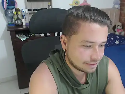 JOHANLEON1 online show from April 9, 2026, 12:34 am