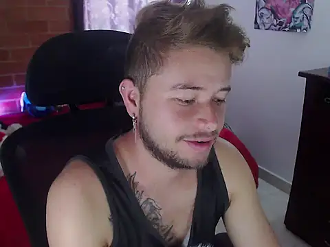 JOHANLEON1 online show from October 28, 2025, 1:21 pm