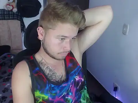 JOHANLEON1 online show from October 7, 2025, 5:03 pm