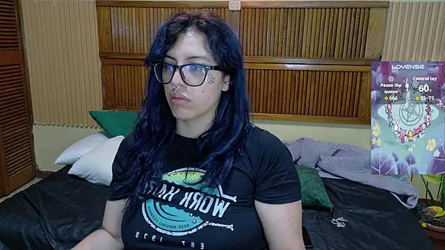 Eli666uwu online show from April 24, 2026, 10:17 am