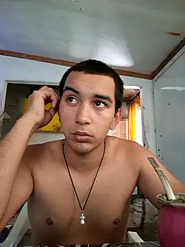 Snapshot of X_xtomas_x chatting on December 18, 2025, 5:17 pm X xtomas x online show from December 18, 2025, 5:17 pm