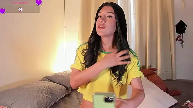 Snapshot of _lady_sophie chatting on April 2, 2026, 6:25 pm lady sophie online show from April 2, 2026, 6:25 pm