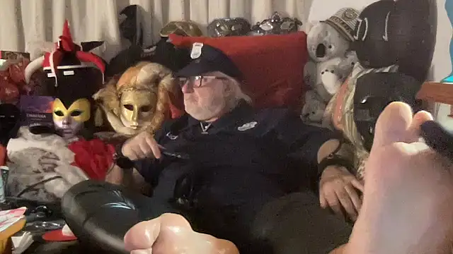 Snapshot of EroticVenetian chatting on March 2, 2026, 7:15 am EroticVenetian online show from March 2, 2026, 7:15 am