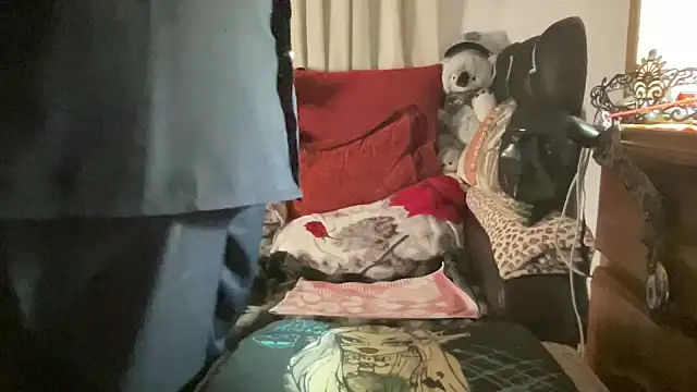 Snapshot of EroticVenetian chatting on February 17, 2026, 7:16 am EroticVenetian online show from February 17, 2026, 7:16 am