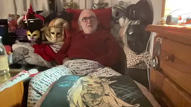 Snapshot of EroticVenetian chatting on February 27, 2026, 11:48 pm EroticVenetian online show from February 27, 2026, 11:48 pm