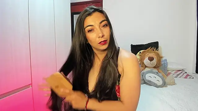 Karla hernandez  online show from March 13, 2026, 10:42 am