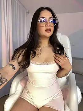 Snapshot of montmariana chatting on December 28, 2024, 2:22 am montmariana online show from December 28, 2024, 2:22 am