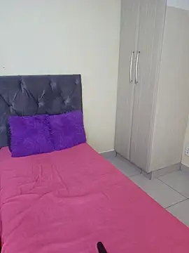 Snapshot of curvycloe1 chatting on February 16, 2025, 6:54 am curvycloe1 online show from February 16, 2025, 6:54 am