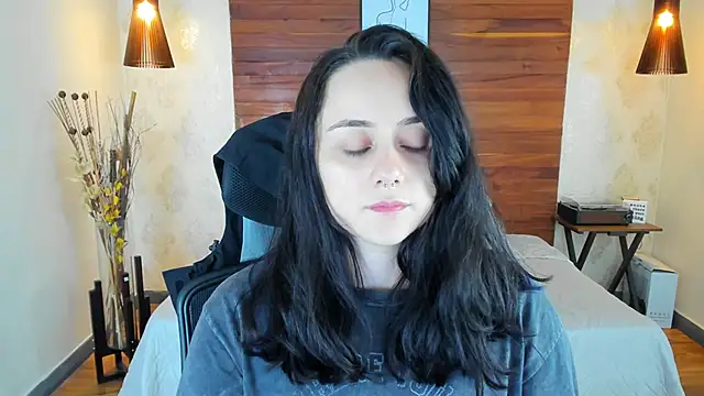 KatherineBond online show from March 13, 2025, 11:38 pm