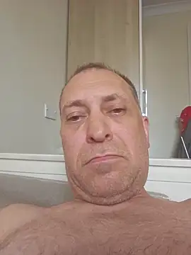 Snapshot of meateater1 chatting on November 4, 2025, 9:24 am meateater1 online show from November 4, 2025, 9:24 am