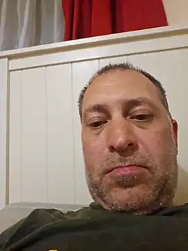 Snapshot of meateater1 chatting on October 8, 2025, 10:43 pm meateater1 online show from October 8, 2025, 10:43 pm