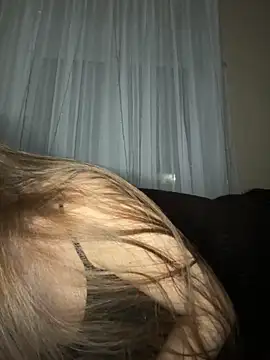 BarbaraFantasy online show from November 16, 2025, 9:19 pm