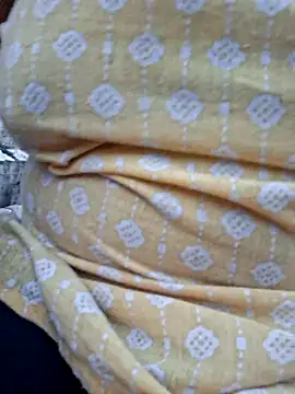 Snapshot of Priya_Bong chatting on August 1, 2026, 1:42 pm Priya Bong online show from August 1, 2026, 1:42 pm