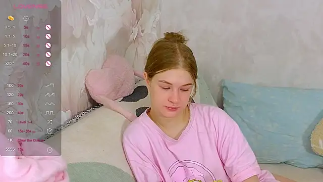 TrissMerigold9 online show from November 22, 2025, 9:08 am