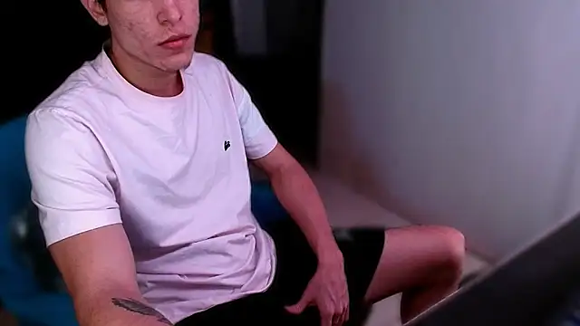 deividcloud36 online show from November 13, 2025, 5:33 am