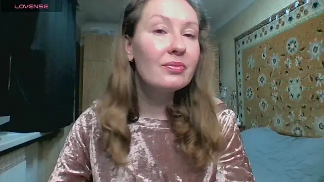 Snapshot of AnnaXLovers chatting on February 6, 2026, 12:23 pm AnnaXLovers online show from February 6, 2026, 12:23 pm