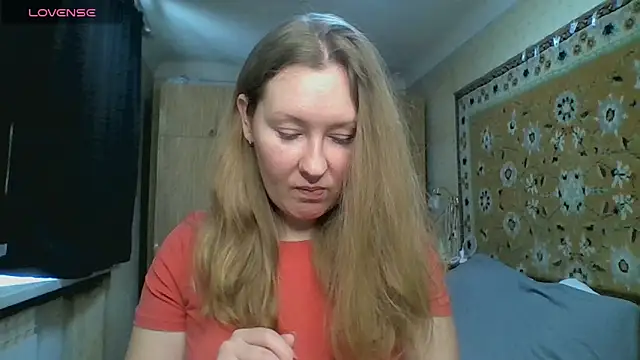 Snapshot of AnnaXLovers chatting on March 10, 2026, 8:18 am AnnaXLovers online show from March 10, 2026, 8:18 am