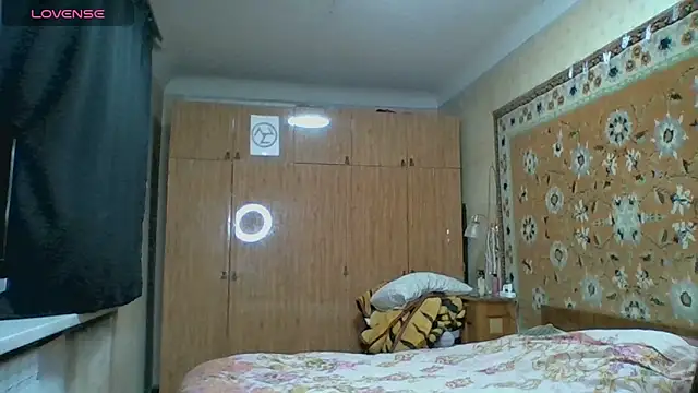 Snapshot of AnnaXLovers chatting on October 29, 2025, 2:27 pm AnnaXLovers online show from October 29, 2025, 2:27 pm