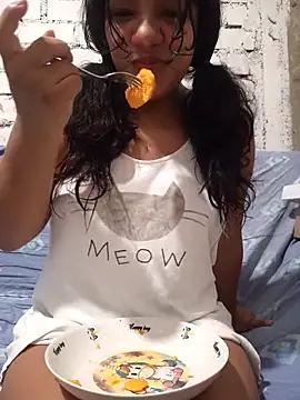 Snapshot of sivi22 chatting on March 24, 2026, 1:33 pm sivi22 online show from March 24, 2026, 1:33 pm