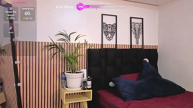 Snapshot of LILA_ELLIOT chatting on November 15, 2025, 8:57 pm LILA ELLIOT online show from November 15, 2025, 8:57 pm