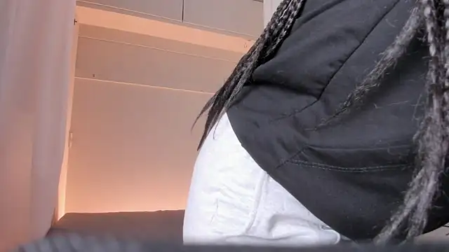 tamaraa smiith online show from March 22, 2026, 12:18 pm