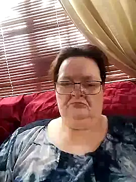 Bayou Woman68 online show from January 9, 2026, 4:03 pm