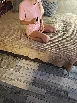 TanyaandWinson online show from November 27, 2025, 8:42 pm