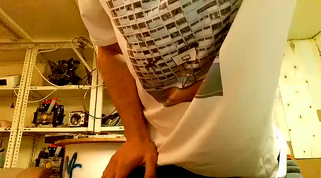 Snapshot of turkfucker chatting on March 17, 2025, 11:35 pm turkfucker online show from March 17, 2025, 11:35 pm