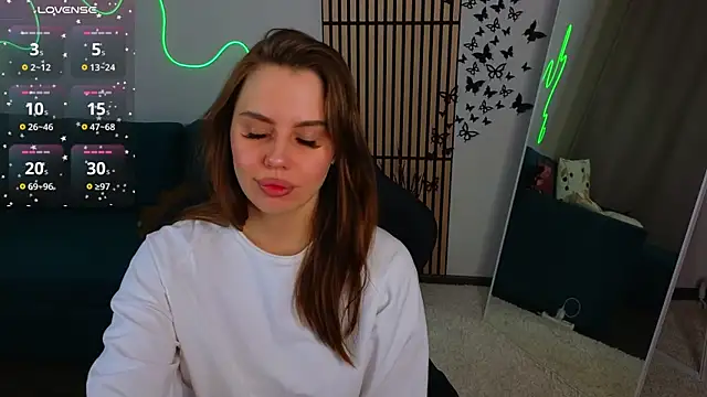 Aisha Riley online show from December 1, 2025, 4:08 pm