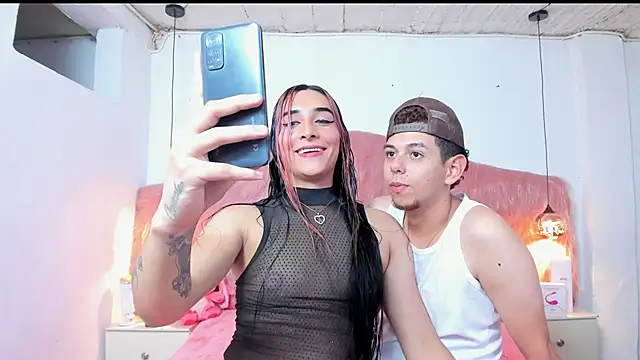 Derek and Skarlet online show from November 5, 2025, 7:50 pm