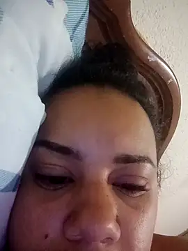  Miaaleon online show from February 21, 2026, 9:33 am