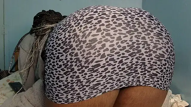 medinahswee online show from November 24, 2025, 4:18 pm