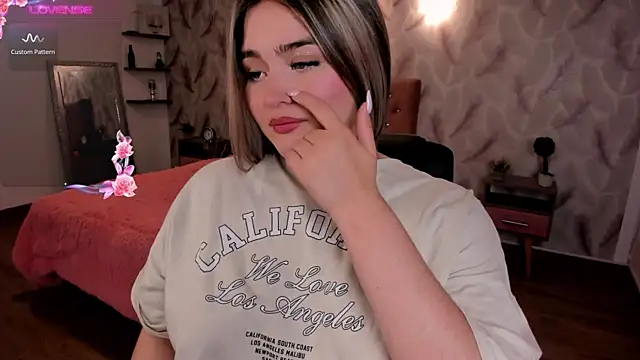 Snapshot of cattaleya___ chatting on October 10, 2025, 3:29 am cattaleya online show from October 10, 2025, 3:29 am