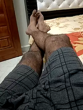 Snapshot of You_are__mine_ chatting on February 25, 2025, 4:46 pm You are mine online show from February 25, 2025, 4:46 pm