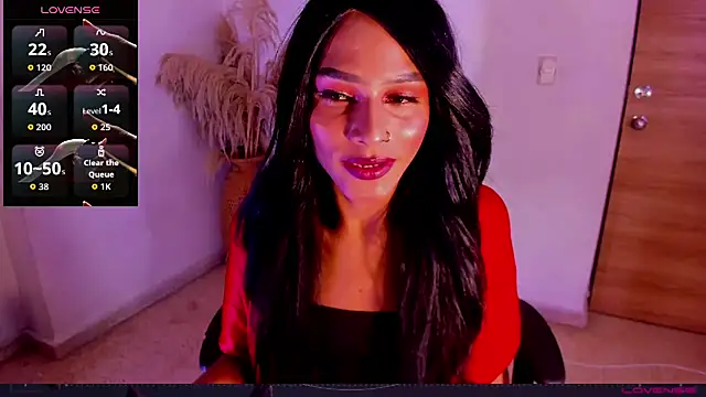 carolinemiller7 online show from November 25, 2025, 3:40 am