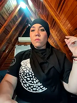 AmbarBurhan online show from March 25, 2026, 4:39 pm