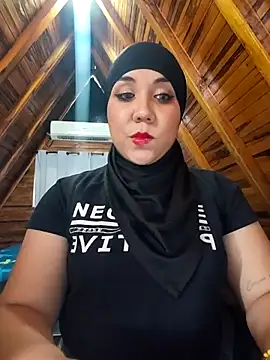 AmbarBurhan online show from December 3, 2025, 5:45 pm