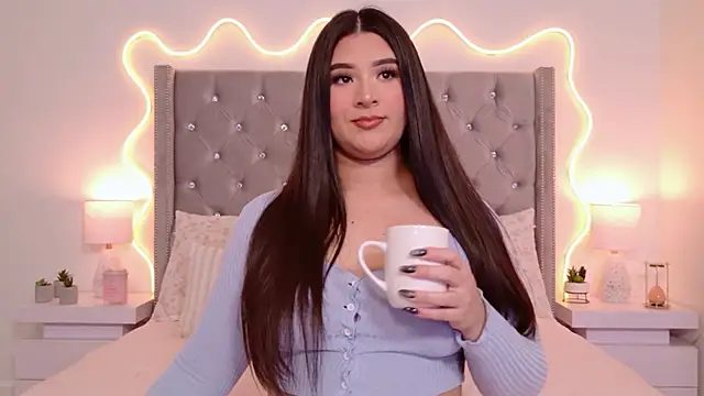 Snapshot of JuliaSUMMERS2022 chatting on October 21, 2025, 12:21 am JuliaSUMMERS2022 online show from October 21, 2025, 12:21 am