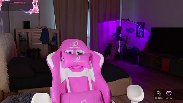  enternity  online show from November 4, 2025, 4:16 am