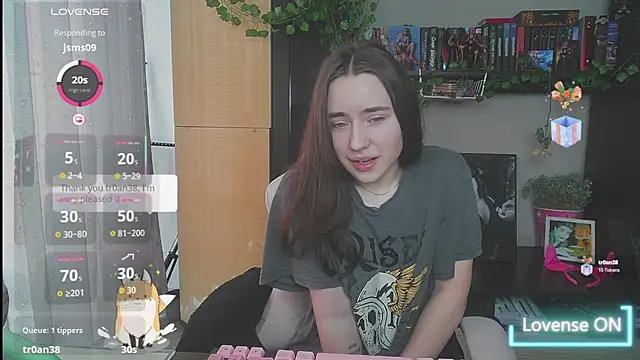 Aurora workerr online show from March 11, 2026, 3:44 am