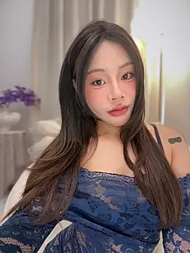 Hot Mm online show from March 8, 2026, 7:55 am