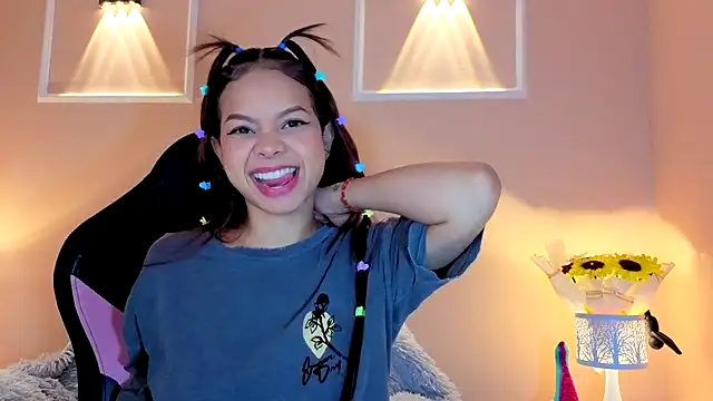 SheilaSmiith online show from September 22, 2025, 7:53 pm