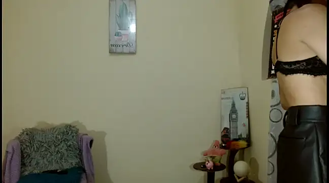 Snapshot of baby_liz01 chatting on March 23, 2025, 4:16 am baby liz01 online show from March 23, 2025, 4:16 am