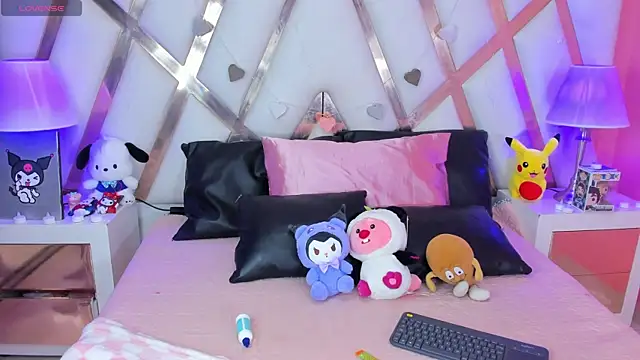 Snapshot of AnngelaSkye chatting on March 22, 2025, 4:03 am AnngelaSkye online show from March 22, 2025, 4:03 am