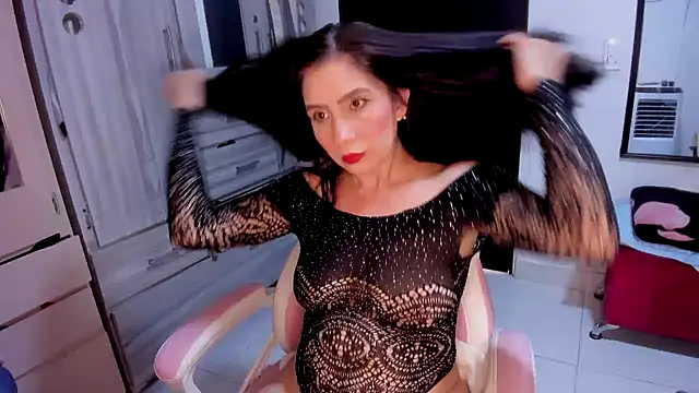 Snapshot of littlelight1 chatting on October 14, 2025, 1:56 pm littlelight1 online show from October 14, 2025, 1:56 pm