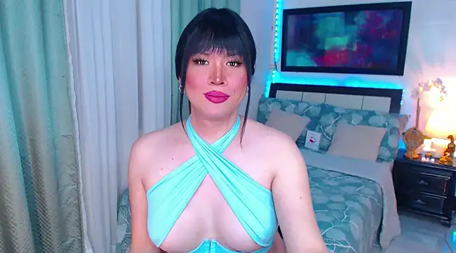 Snapshot of Heavenly_Treats chatting on March 18, 2025, 7:01 am Heavenly Treats online show from March 18, 2025, 7:01 am