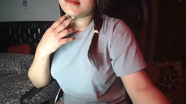 Most-Beautiful-Queen online show from September 24, 2025, 9:43 pm